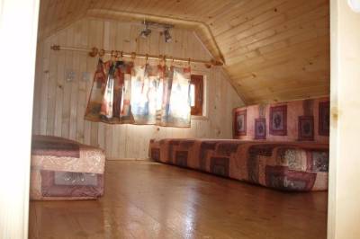 Štvorlôžková chatka - spálňa s 1-lôžkovými posteľami, Chaty Dagmar, Liptovský Mikuláš