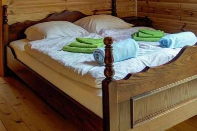Spálňa s manželskou posteľou, Drevenica Alica Nízke Tatry, Hronec