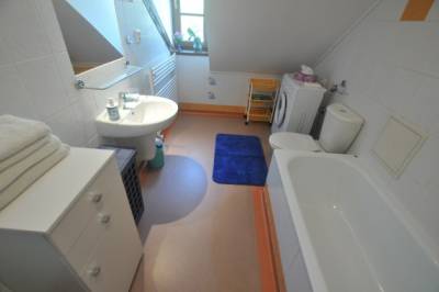 Apartmán 3 - kúpeľňa s vaňou a práčkou, Soludus - Spišský ľudový dom, Smižany