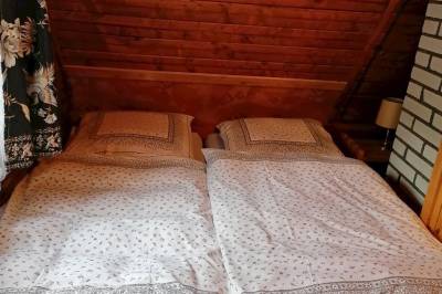 Spálňa s manželskou posteľou, Chata Krpáčovo, Horná Lehota