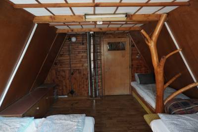 Spálňa s manželskou posteľou a samostatnými lôžkami, Chatka pod Halinami, Ružomberok