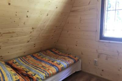 Spálňa s 1-lôžkovou posteľou, Chatka v lese, Ružomberok