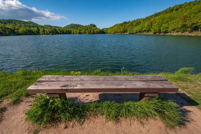 Okolie - 	Počúvadlianske jazero, ForRest Glamping, Banská Štiavnica