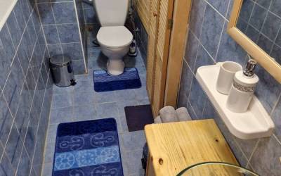 Kúpelňa s toaletou, Chata Tokarka, Štiavnické Bane