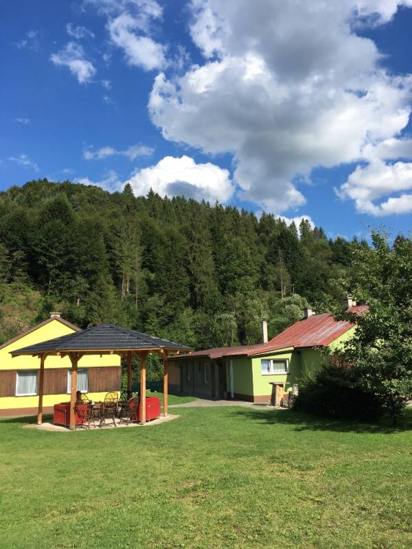 Domčeky u Lýdie (Rezort u Horalky), Červený Kláštor