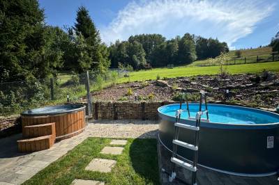 Kúpacia kaďa a bazén, Chata pod Cigerníkom, Matiašovce