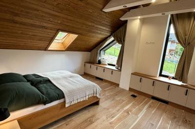 Spálňa s manželskou posteľou, Chata pod Cigerníkom, Matiašovce