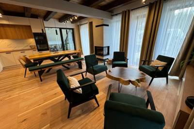 Obývačka prepojená s kuchyňou, Chata pod Cigerníkom, Matiašovce