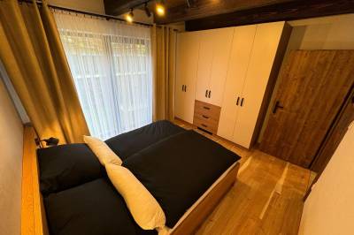 Spálňa s manželskou posteľou, Chata pod Cigerníkom, Matiašovce