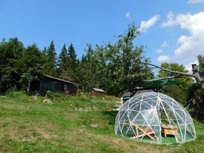 Kupola v exteriéri, Panoráma Ranč na Beskyde, Korňa