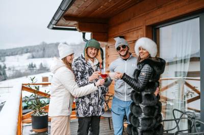 Zrub Azarka, Beňuš