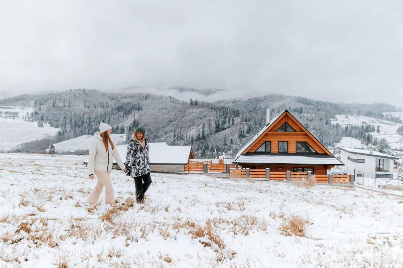Zrub Azarka, Beňuš