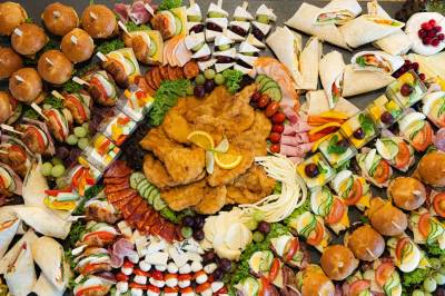 Catering, Pekné časy na Hlobišove, Hronec