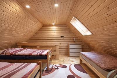 Chata pri Kaštieli Longevity Nature Retreat, Necpaly