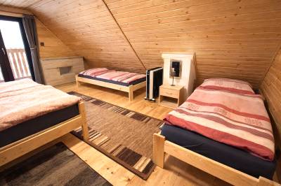 Chata pri Kaštieli Longevity Nature Retreat, Necpaly