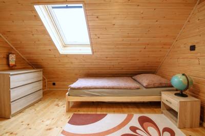 Chata pri Kaštieli Longevity Nature Retreat, Necpaly