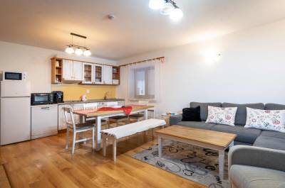 Plne vybavená kuchyňa, Apartmanica Tále 8A, Bystrá