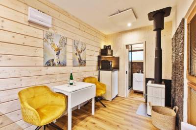 Sedenie s pieckou, Chata Glianka 3, Brezno