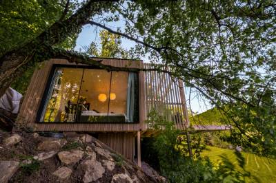 Veľké panoramatické okná s výhľadom, Kutica 4, Nová Baňa