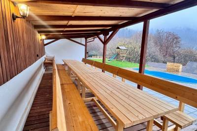 Terasa so sedením, Chata pod Horou - Nová Baňa, Nová Baňa