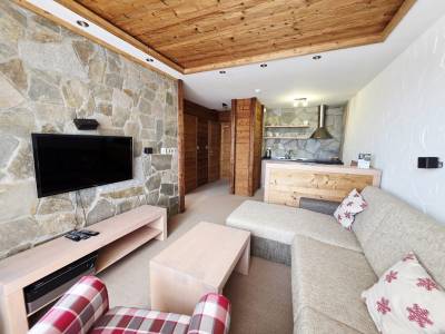Obývacia izba prepojená s kuchyňou a jedálenskou časťou, Apartmán TRAVEL - Hotel Kukučka, Vysoké Tatry