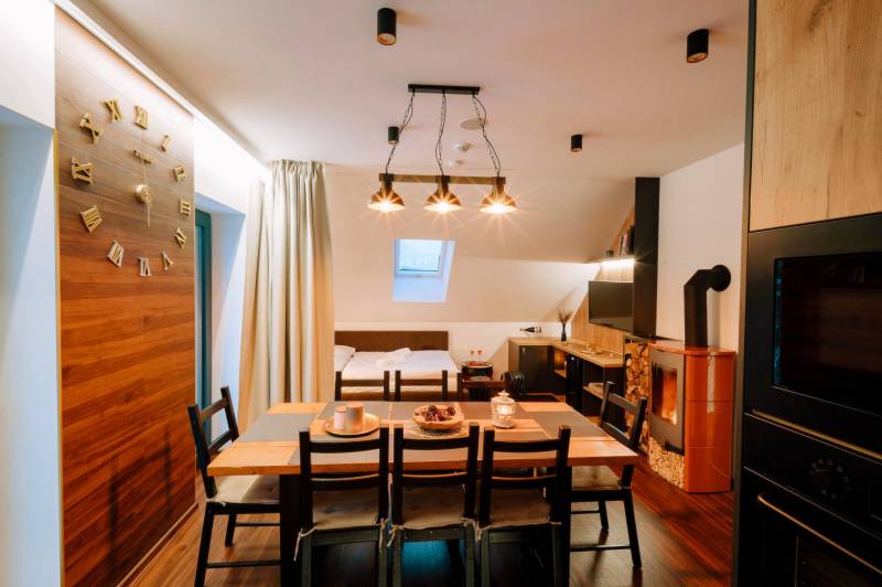 Obývačka s jedálenským posedením, Apartmán Comfort line - Chata MartinSki, Martin