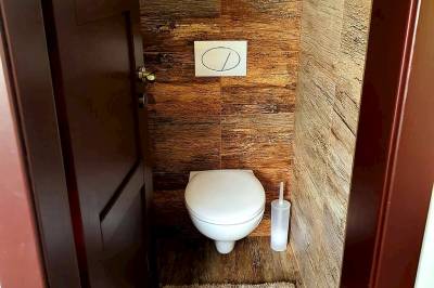 Kúpelňa s toaletou, Drevenica na Hálni, Nižná Boca