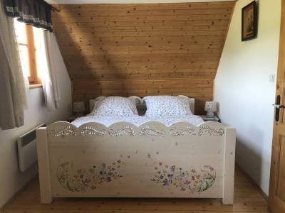 Spálňa s manželskou posteľou, Chatka Katka, Liptovský Trnovec