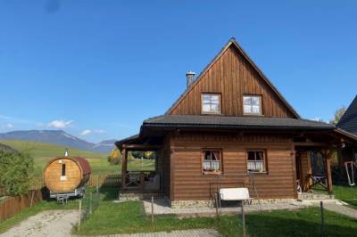 Exteriér drevenice s mobilnou saunou, Chaty Liptov - Drevenice, Liptovský Trnovec