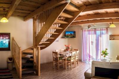 Kuchyňa so sedením spojená s obývačkou, Chaty Liptov - Drevenice, Liptovský Trnovec