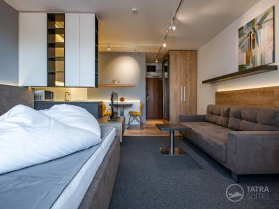 Manželská posteľ a rozkladací gauč, TATRA SUITES - Luxury Studio A302, Vysoké Tatry