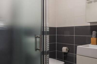 Kúpeľňa so sprchovým kútom, AC Apartmán Granit 104, Vysoké Tatry