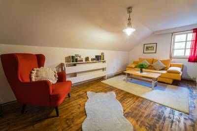 Rodinná izba - obývacia miestnosť s gaučovým sedením, Zruby Vila Mária, Vysoké Tatry