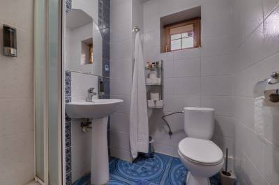 Kúpeľna na prízemí so sprchovacím kútom, &quot;Vila LIMACO Jasenská Dolina&quot;, Belá - Dulice