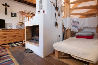 Krb s pohodlnou posteľou, Bocianska drevenička, Nižná Boca