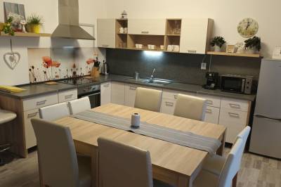 Kuchyňa s jedálenským sedením, Dovolenkový dom Active &amp; Relax, Veľká Lomnica