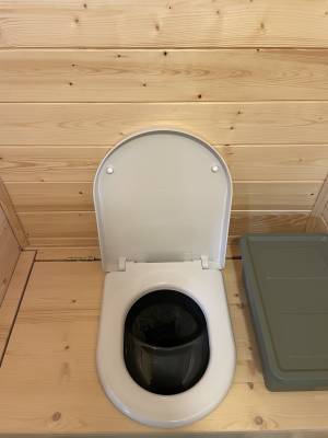 Ekologická toaleta, Kiva cabin, Horné Hámre