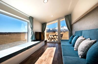 Obývacia miestnosť so vstupom na terasu, Natur Resort - Alpine House, Veľká Lomnica
