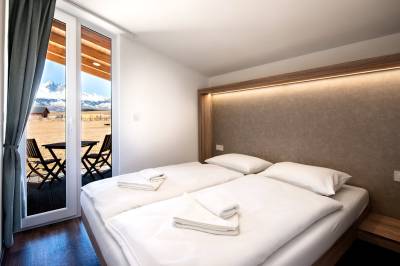 Spálňa s manželskou posteľou, Natur Resort - Alpine House, Veľká Lomnica