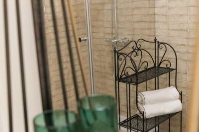 Apartmán Olive - kúpeľňa so sprchovacím kútom, Apartments 1620yr, Trnava