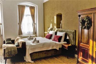 Apartmán Olive s manželskou posteľou a prístelkou, Apartments 1620yr, Trnava