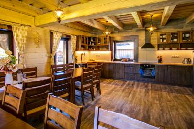 Plne vybavená kuchyňa s jedálenským sedením, Drevenica pod Sitieňom 2, Lazisko