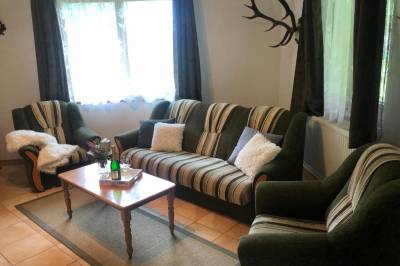 Obývačka s pohodlným gaučom, Villa Lúčky, Lúčky - kúpele, Lúčky