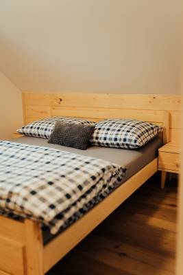 Spálňa s manželskou posteľou, Chata pod Mníchom, Terchová