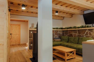 Obývacia miestnosť s rozkladacím gaučom, Chata pod Mníchom, Terchová