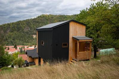 Exteriér ubytovania v obci Podbrezová, Panorama TinyHouse, Podbrezová