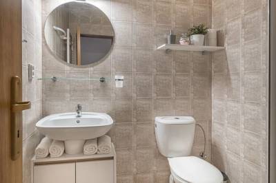 Apartmán Comfort - kúpeľňa so sprchovacím kútom a toaletou, Apartmány MINATA, Liptovský Mikuláš
