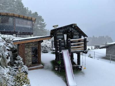 Detský domček so šmykľavkou a sauna v zime, Mountain Chalets - Chalet pod medveďom, Valča