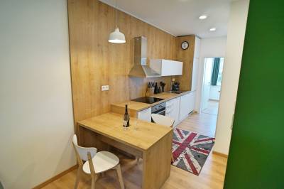 Plne vybavená kuchyňa so sedením, Apartmán Abbey Road, Liptovský Mikuláš