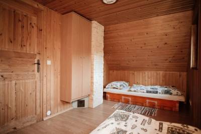 Spálňa s 3 samostatnými lôžkami, Chata Ján, Oravská Lesná